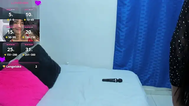 arianax20 online show from April 6, 2026, 1:12 pm