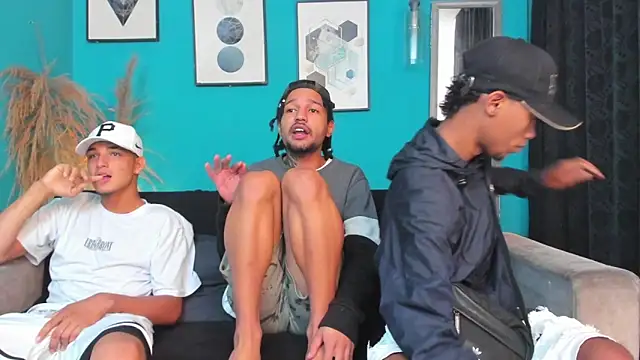 Snapshot of TheWolfpack_ chatting on January 12, 2026, 12:12 pm TheWolfpack online show from January 12, 2026, 12:12 pm