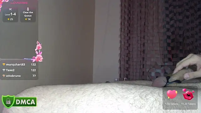 Snapshot of LindaXSteve chatting on May 15, 2026, 9:18 am LindaXSteve online show from May 15, 2026, 9:18 am
