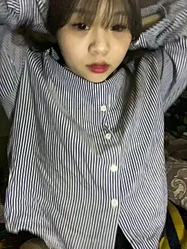 lili-roze online show from January 16, 2026, 3:05 pm