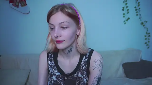 DebiLore online show from January 9, 2026, 7:10 pm