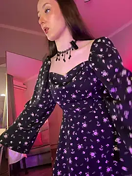 LuxBrunette  online show from April 17, 2026, 5:10 am
