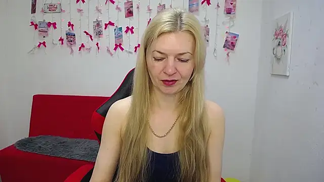 MelissaTyler online show from May 23, 2026, 5:17 am
