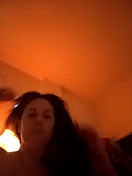 EdgedSleeve online show from February 19, 2026, 7:55 pm