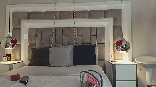 Snapshot of ElenaWatsonn chatting on March 23, 2026, 8:30 pm ElenaWatsonn online show from March 23, 2026, 8:30 pm