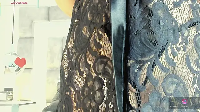 Snapshot of ElenaWatsonn chatting on March 21, 2026, 7:51 pm ElenaWatsonn online show from March 21, 2026, 7:51 pm