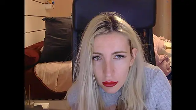 Snapshot of BarbieBlondieGirl chatting on January 16, 2026, 5:39 pm BarbieBlondieGirl online show from January 16, 2026, 5:39 pm