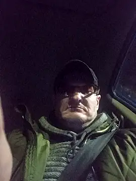 Snapshot of Marichka-YurCash chatting on January 9, 2026, 10:06 pm Marichka-YurCash online show from January 9, 2026, 10:06 pm