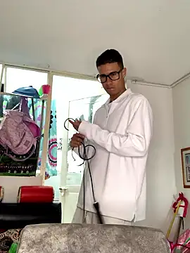 Snapshot of Latin_Paisa_Boy chatting on January 12, 2026, 8:04 pm Latin Paisa Boy online show from January 12, 2026, 8:04 pm