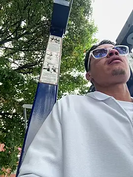 Snapshot of Latin_Paisa_Boy chatting on March 5, 2026, 2:02 pm Latin Paisa Boy online show from March 5, 2026, 2:02 pm