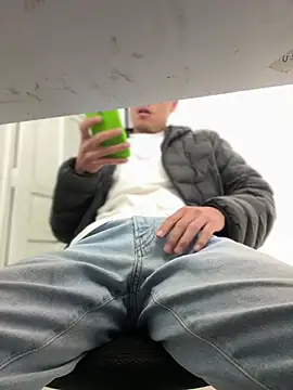 Snapshot of Latin_Paisa_Boy chatting on March 20, 2026, 6:53 pm Latin Paisa Boy online show from March 20, 2026, 6:53 pm