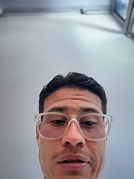 Snapshot of Latin_Paisa_Boy chatting on March 15, 2026, 8:38 pm Latin Paisa Boy online show from March 15, 2026, 8:38 pm