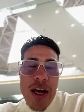 Snapshot of Latin_Paisa_Boy chatting on March 30, 2026, 4:52 pm Latin Paisa Boy online show from March 30, 2026, 4:52 pm