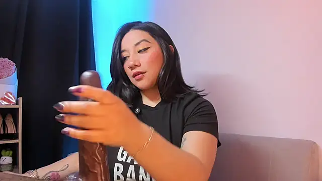 Snapshot of rose_xdd chatting on April 3, 2026, 7:53 pm rose xdd online show from April 3, 2026, 7:53 pm