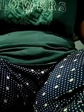 roshani sexy girl1 online show from December 23, 2025, 6:02 am