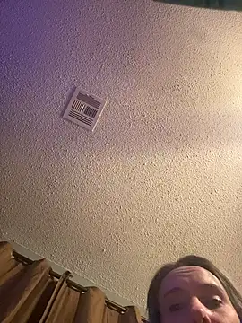 Trippyyb28 online show from January 13, 2026, 5:00 am