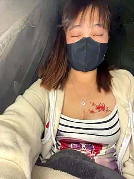 Snapshot of Wendy-2 chatting on January 7, 2026, 5:40 pm Wendy-2 online show from January 7, 2026, 5:40 pm