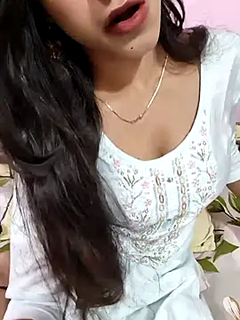 Yours-Zeenat online show from April 7, 2026, 10:06 am