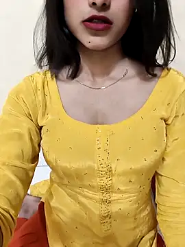 Yours-Zeenat online show from April 16, 2026, 10:38 am