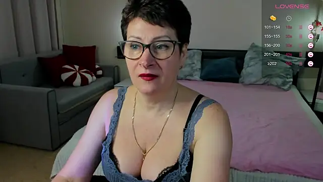 JennyMons online show from May 19, 2026, 8:32 am