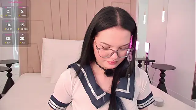 Snapshot of CindyMill chatting on January 10, 2026, 6:09 am CindyMill online show from January 10, 2026, 6:09 am