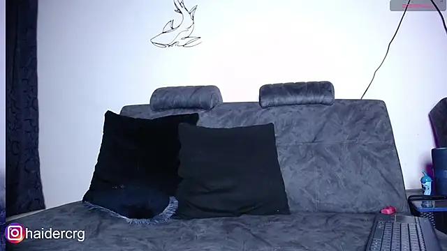 Snapshot of seth_c chatting on April 7, 2026, 2:35 am seth c online show from April 7, 2026, 2:35 am