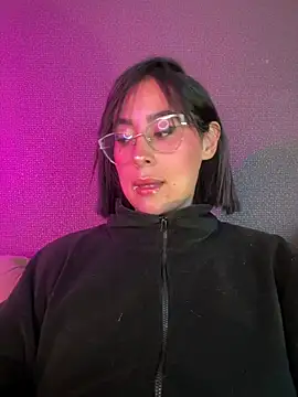 Snapshot of luna_gv chatting on January 14, 2026, 9:57 am luna gv online show from January 14, 2026, 9:57 am