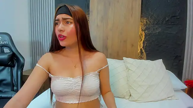 lila lain online show from July 8, 2026, 3:19 am