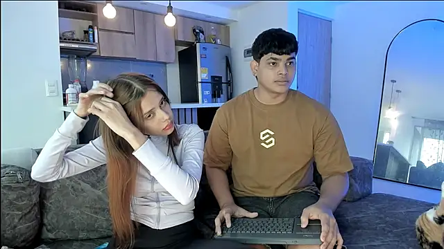 Nicole and thiago1 online show from January 10, 2026, 9:43 pm