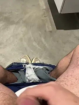 Snapshot of bitedefer59 chatting on December 23, 2025, 10:47 am bitedefer59 online show from December 23, 2025, 10:47 am