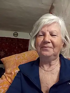 Snapshot of KlaudiaDarling chatting on April 7, 2026, 9:49 pm KlaudiaDarling online show from April 7, 2026, 9:49 pm