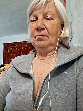 Snapshot of KlaudiaDarling chatting on May 11, 2026, 8:05 am KlaudiaDarling online show from May 11, 2026, 8:05 am
