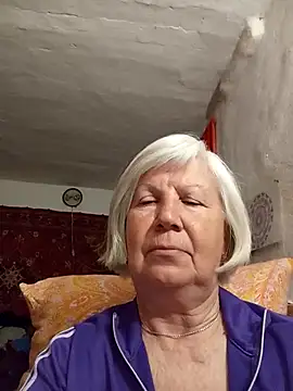 Snapshot of KlaudiaDarling chatting on April 19, 2026, 6:21 pm KlaudiaDarling online show from April 19, 2026, 6:21 pm