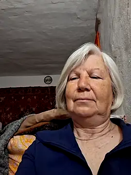 Snapshot of KlaudiaDarling chatting on May 2, 2026, 2:28 am KlaudiaDarling online show from May 2, 2026, 2:28 am