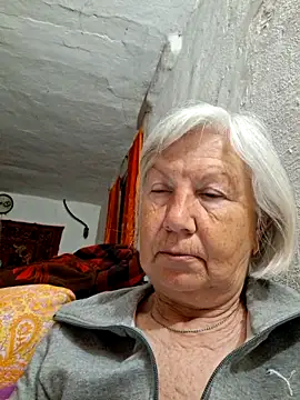 Snapshot of KlaudiaDarling chatting on May 14, 2026, 9:12 pm KlaudiaDarling online show from May 14, 2026, 9:12 pm