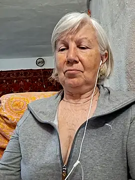 Snapshot of KlaudiaDarling chatting on May 11, 2026, 2:45 pm KlaudiaDarling online show from May 11, 2026, 2:45 pm