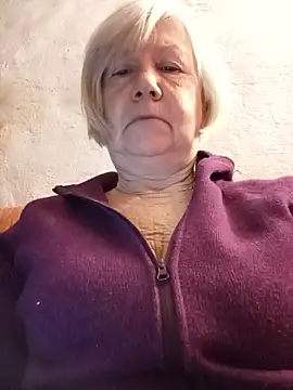 Snapshot of KlaudiaDarling chatting on January 10, 2026, 3:24 am KlaudiaDarling online show from January 10, 2026, 3:24 am