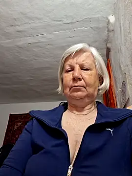 Snapshot of KlaudiaDarling chatting on April 22, 2026, 2:29 am KlaudiaDarling online show from April 22, 2026, 2:29 am