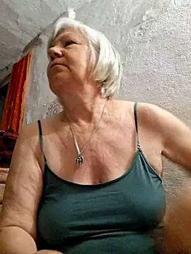 Snapshot of KlaudiaDarling chatting on May 27, 2026, 2:19 am KlaudiaDarling online show from May 27, 2026, 2:19 am