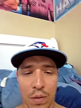 Snapshot of HoofedCylinder chatting on April 12, 2026, 2:59 am HoofedCylinder online show from April 12, 2026, 2:59 am