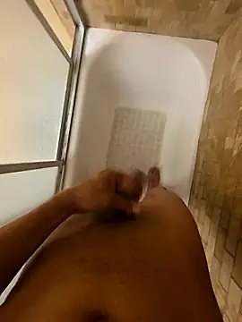 Snapshot of HoofedCylinder chatting on April 10, 2026, 3:19 pm HoofedCylinder online show from April 10, 2026, 3:19 pm