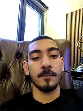 rzgaronlinq online show from January 8, 2026, 1:50 pm