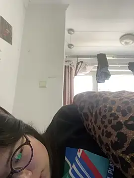 Qidandan778 online show from April 9, 2026, 2:35 am