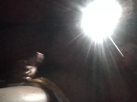 Snapshot of bigdick211292 chatting on February 6, 2026, 3:46 am bigdick211292 online show from February 6, 2026, 3:46 am