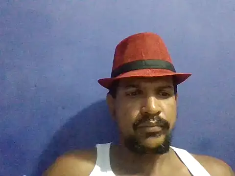 Snapshot of bigdick211292 chatting on February 3, 2026, 12:54 am bigdick211292 online show from February 3, 2026, 12:54 am