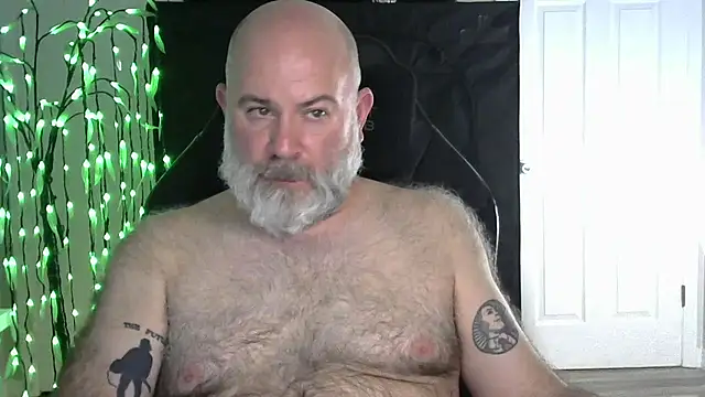 XJJ77x online show from April 11, 2026, 2:52 am