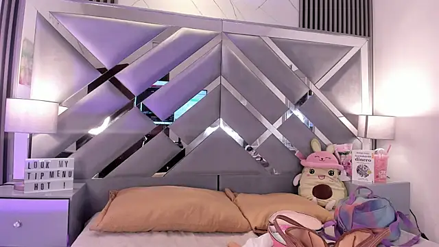 Snapshot of melody__sweet_ chatting on April 4, 2026, 8:26 pm melody sweet online show from April 4, 2026, 8:26 pm