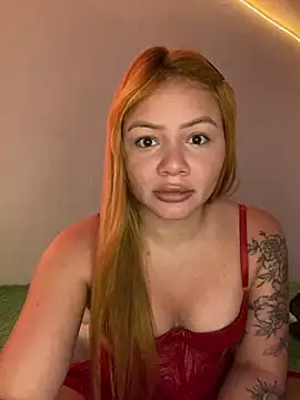 Snapshot of Isisbennett chatting on March 27, 2026, 11:44 am Isisbennett online show from March 27, 2026, 11:44 am