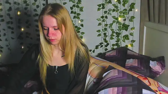 Snapshot of Cute_Madam chatting on January 9, 2026, 10:28 pm Cute Madam online show from January 9, 2026, 10:28 pm