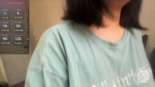 Snapshot of kuromixx444 chatting on February 2, 2026, 3:33 pm kuromixx444 online show from February 2, 2026, 3:33 pm